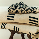 Baina Claremont Bath Towel Sand & Noir