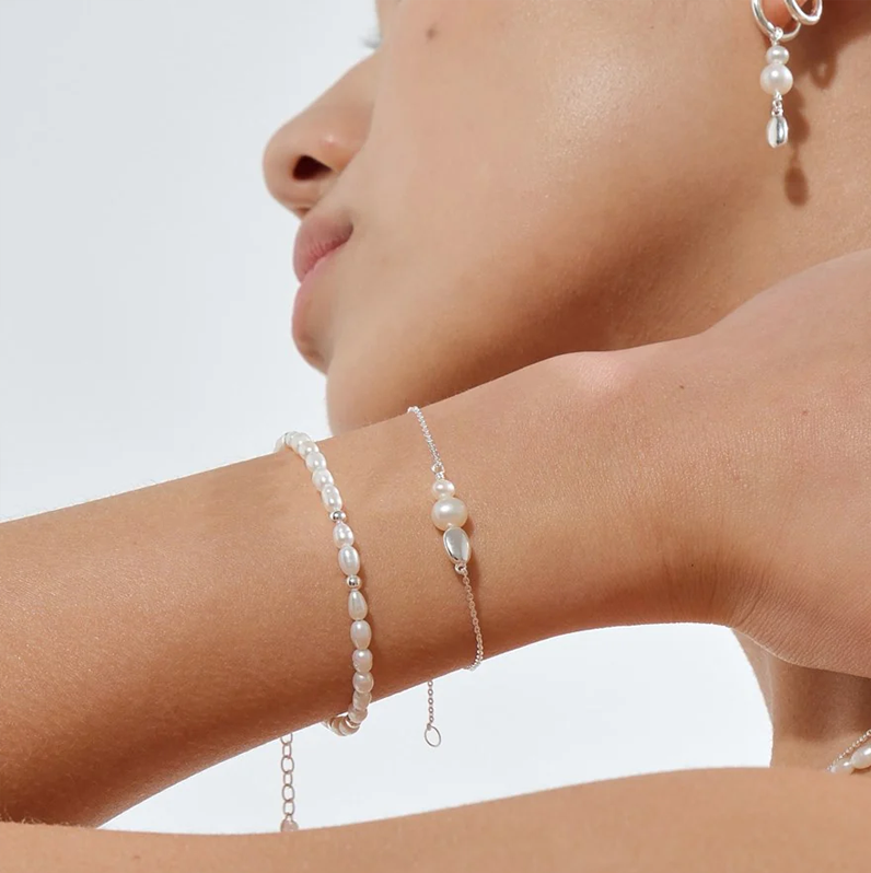 Linda Tahija Brook Pearl Bracelet Silver