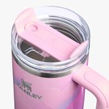 Stanley Quencher 30 OZ Powder Pink Heart Gradient